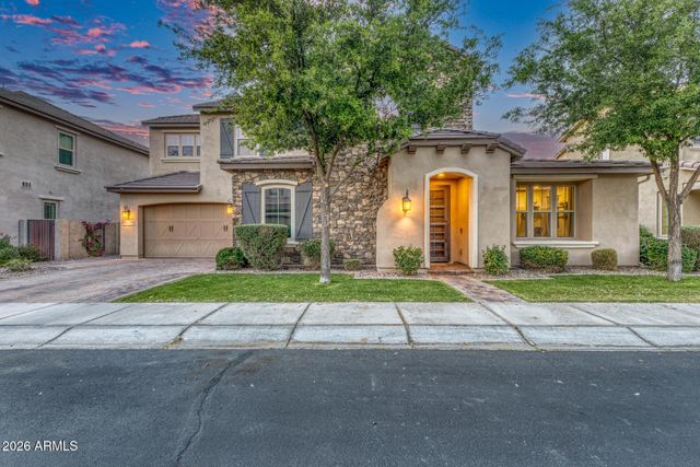 4420 S GARDENIA Drive, Chandler, AZ 85248