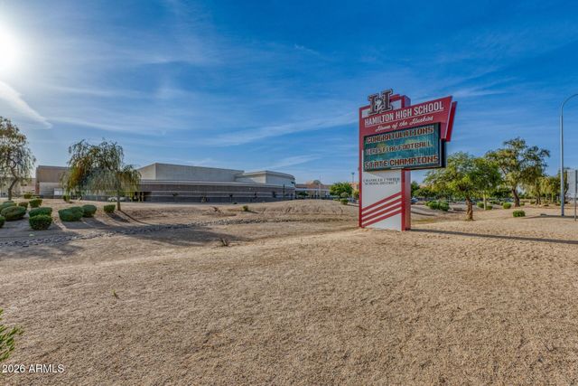 4420 S GARDENIA Drive, Chandler, AZ 85248