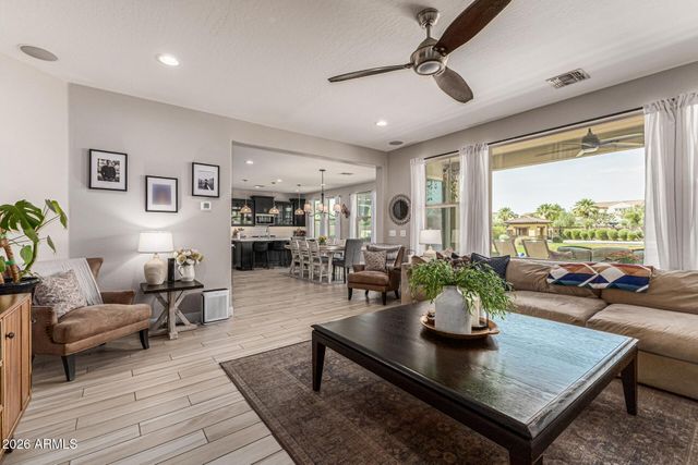 4420 S GARDENIA Drive, Chandler, AZ 85248