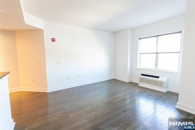 3312 Hudson Avenue, Union City, NJ 07087