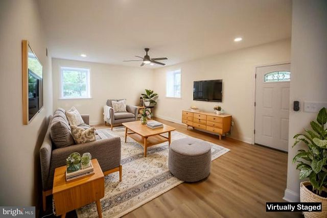 901 LONGACRE BOULEVARD, Yeadon, PA 19050