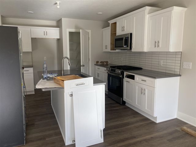 1142 Freshfield Drive, Byron Center, MI 49315