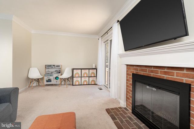 5452 BARRISTER PL, Alexandria, VA 22304