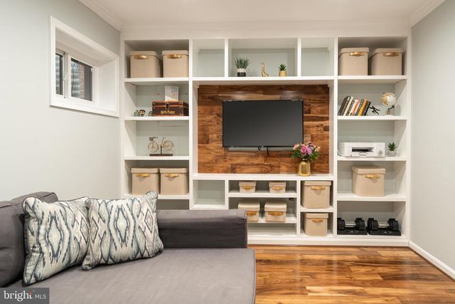 5452 BARRISTER PL, Alexandria, VA 22304