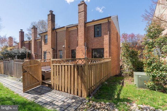 5452 BARRISTER PL, Alexandria, VA 22304