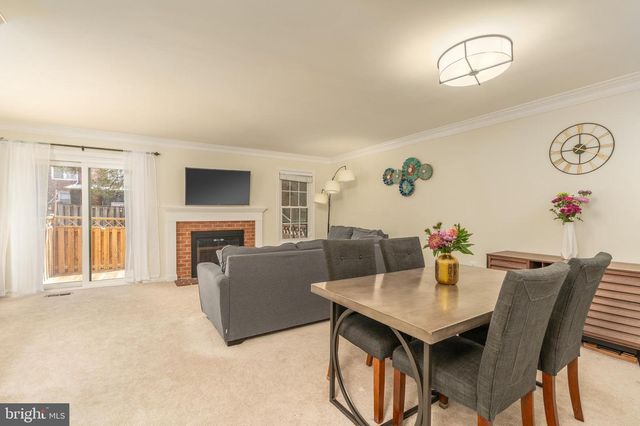 5452 BARRISTER PL, Alexandria, VA 22304