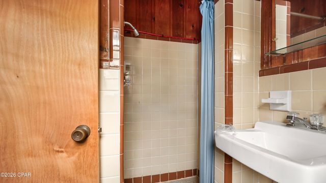 604 Fernwood Street, Panama City Beach, FL 32407