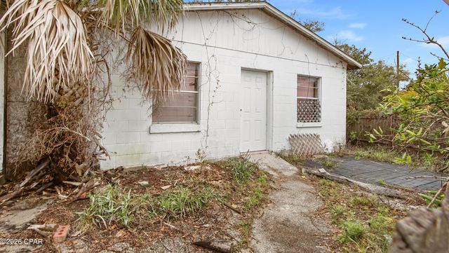 604 Fernwood Street, Panama City Beach, FL 32407