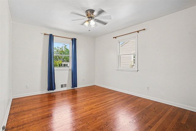 2109 Bloomfield Avenue, Kalamazoo, MI 49001