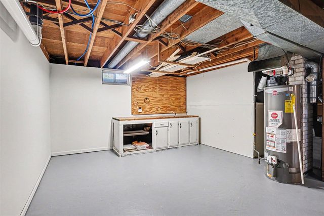 2109 Bloomfield Avenue, Kalamazoo, MI 49001