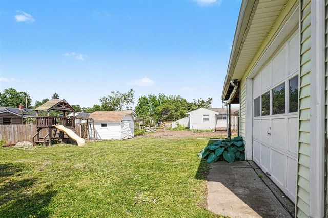 2109 Bloomfield Avenue, Kalamazoo, MI 49001