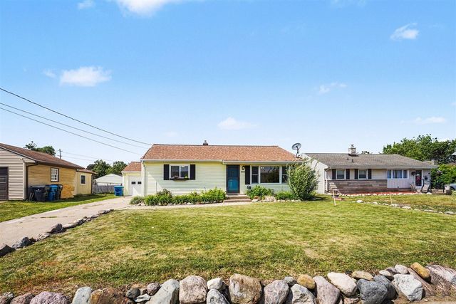 2109 Bloomfield Avenue, Kalamazoo, MI 49001