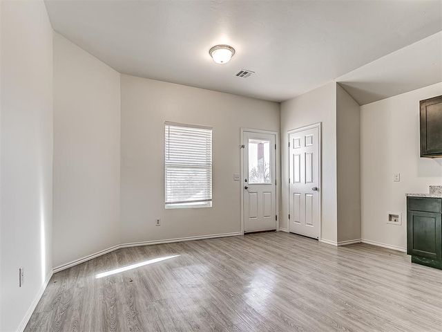 746 W Lola Drive, Mustang, OK 73064