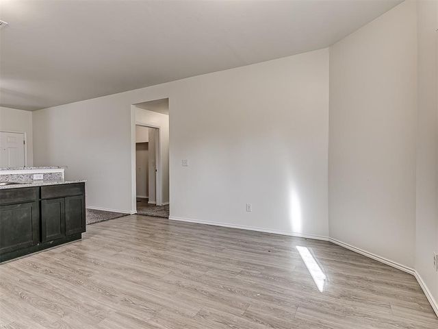 746 W Lola Drive, Mustang, OK 73064