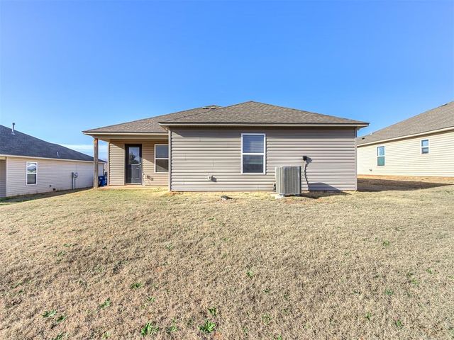 746 W Lola Drive, Mustang, OK 73064