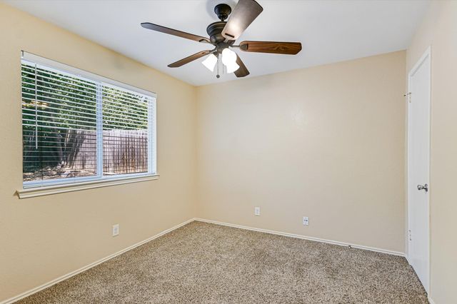 519 Cutty TRL B, Lakeway, TX 78734