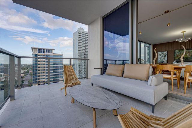 275 1ST AVENUE S 1701, St Petersburg, FL 33701