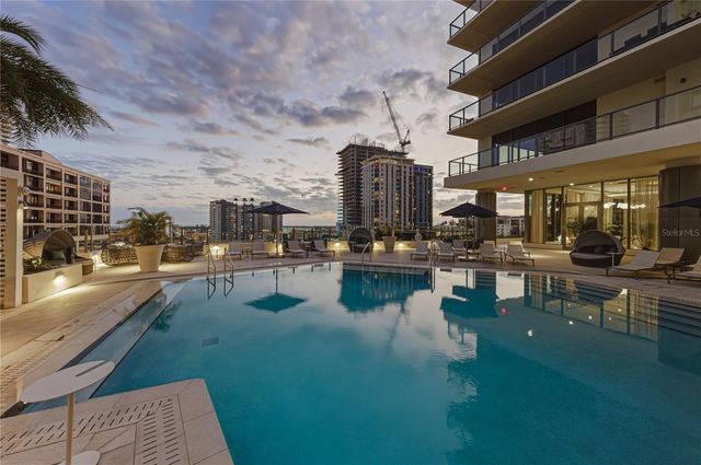 275 1ST AVENUE S 1701, St Petersburg, FL 33701