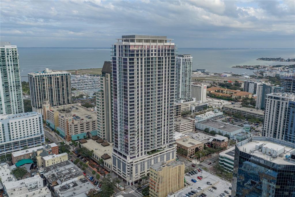 275 1ST AVENUE S 1701, St Petersburg, FL 33701