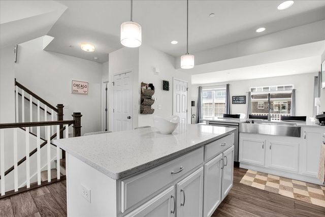 2937 Madison Drive, Naperville, IL 60564