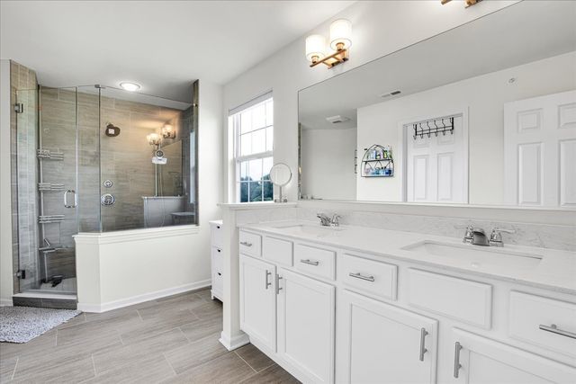 2937 Madison Drive, Naperville, IL 60564