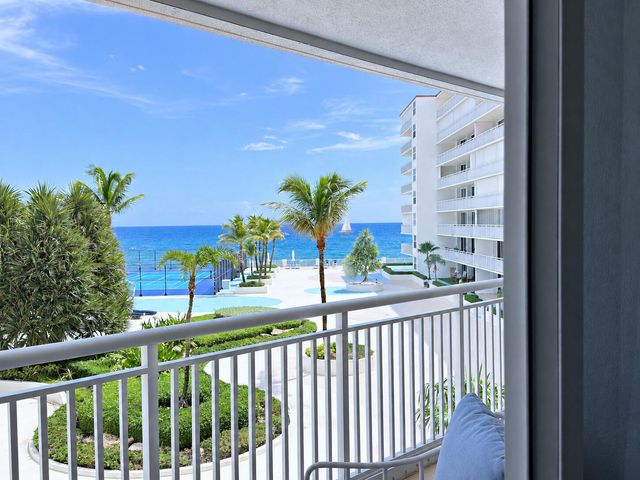 3546 S Ocean Boulevard 422, South Palm Beach, FL 33480