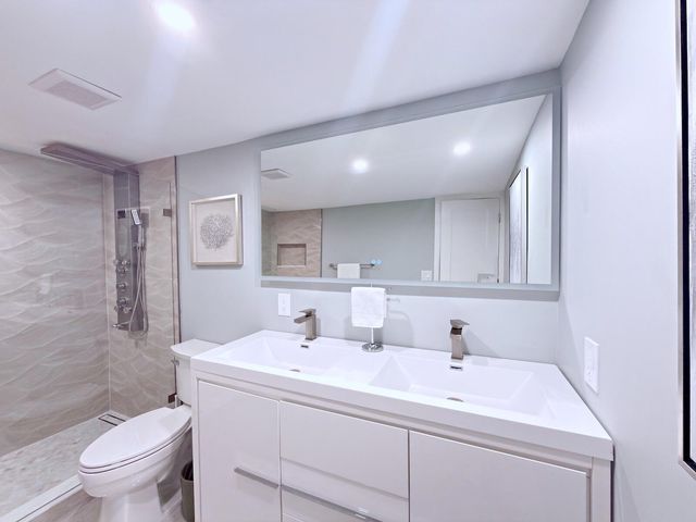 3546 S Ocean Boulevard 422, South Palm Beach, FL 33480