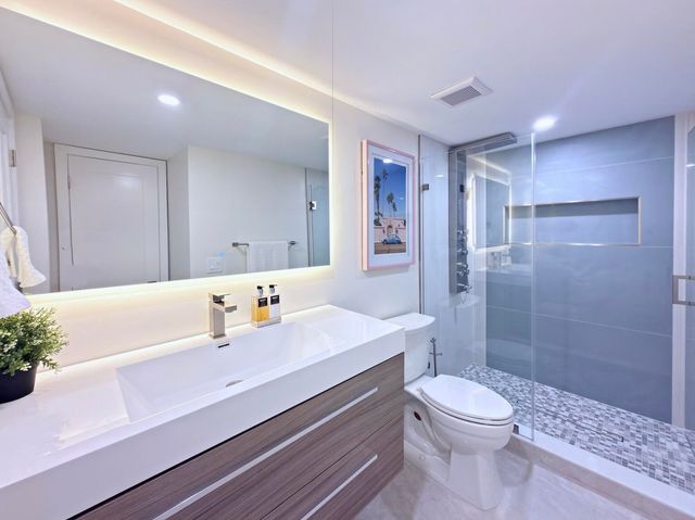 3546 S Ocean Boulevard 422, South Palm Beach, FL 33480