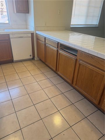 3327 Erva Street 213, Las Vegas, NV 89117