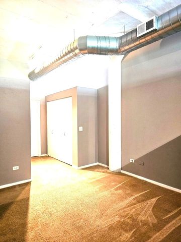 2323 W Pershing Road 230, Chicago, IL 60609