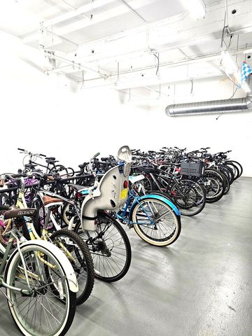 2323 W Pershing Road 230, Chicago, IL 60609