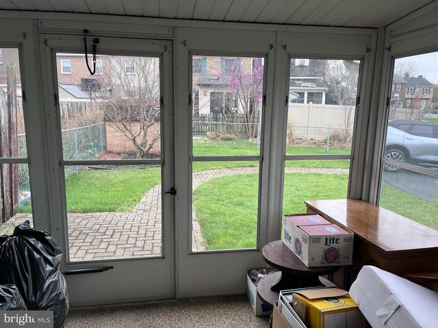 30 WILLIAM PENN DR, Chambersburg, PA 17201
