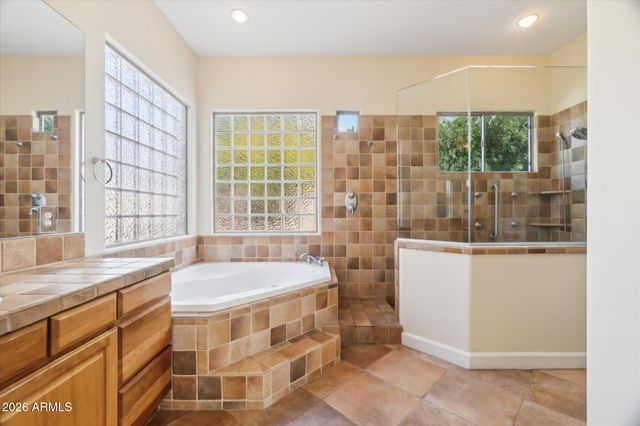 8451 E HIGH POINT Drive, Scottsdale, AZ 85266