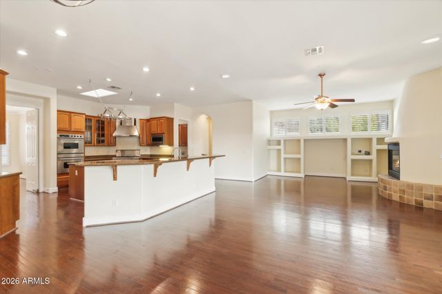 8451 E HIGH POINT Drive, Scottsdale, AZ 85266