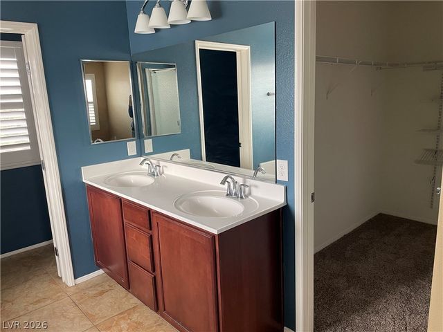 7012 Delta Falls Street, Las Vegas, NV 89166
