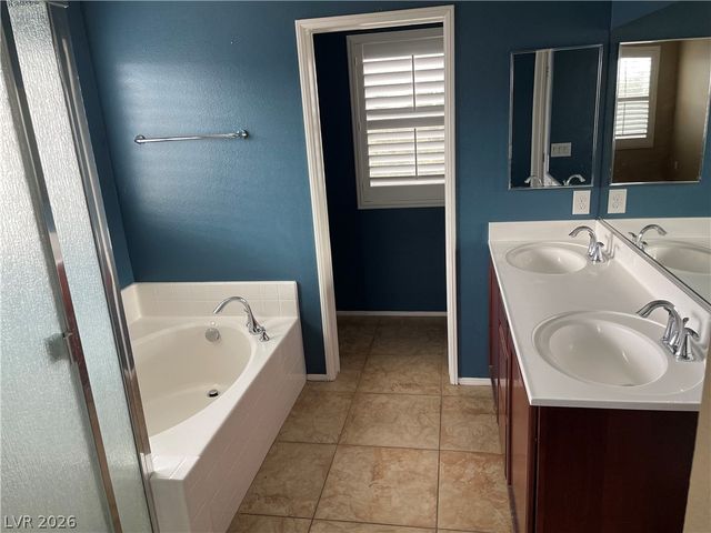 7012 Delta Falls Street, Las Vegas, NV 89166