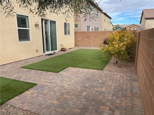7012 Delta Falls Street, Las Vegas, NV 89166