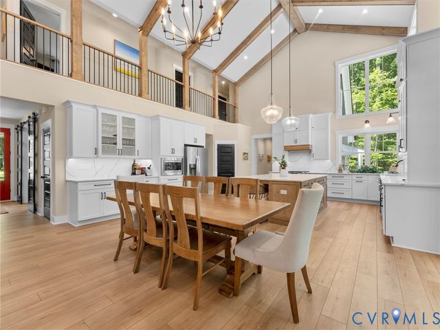 900 Dalmore Dr, Midlothian, VA 23113