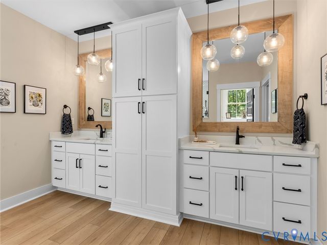 900 Dalmore Dr, Midlothian, VA 23113