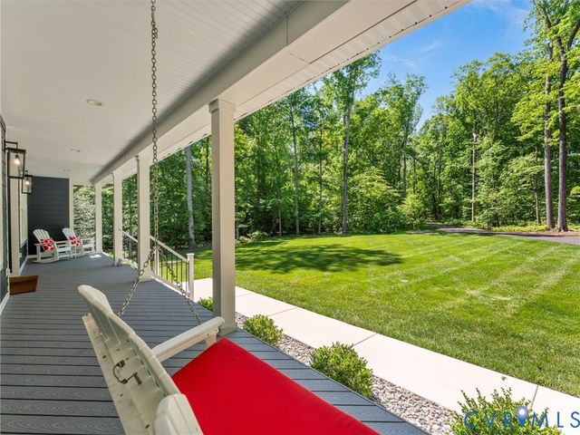 900 Dalmore Dr, Midlothian, VA 23113