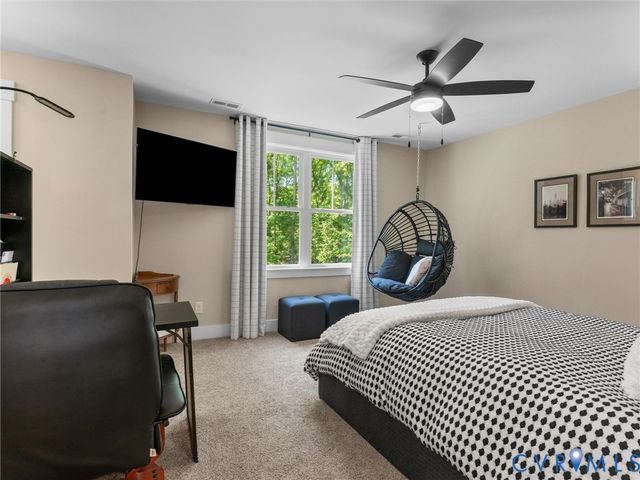 900 Dalmore Dr, Midlothian, VA 23113