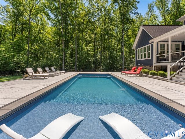 900 Dalmore Dr, Midlothian, VA 23113