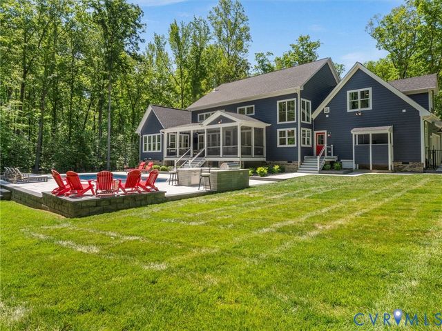 900 Dalmore Dr, Midlothian, VA 23113