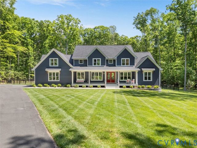 900 Dalmore Dr, Midlothian, VA 23113