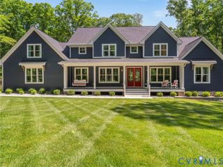 900 Dalmore Dr, Midlothian, VA 23113