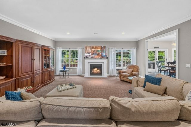 22 Jarombek Dr, Montville Twp., NJ 07082