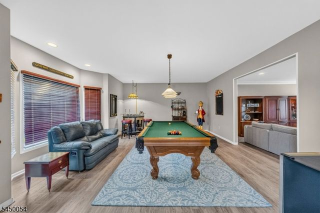 22 Jarombek Dr, Montville Twp., NJ 07082