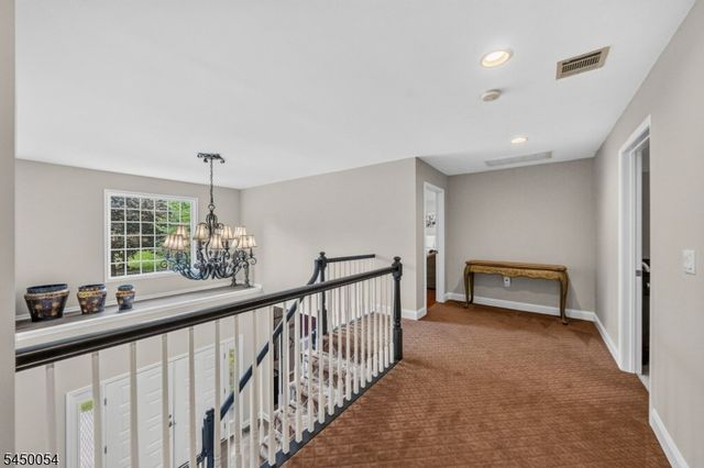 22 Jarombek Dr, Montville Twp., NJ 07082