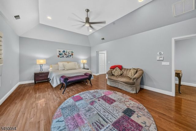 22 Jarombek Dr, Montville Twp., NJ 07082