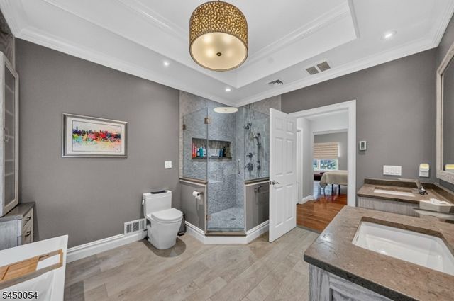 22 Jarombek Dr, Montville Twp., NJ 07082